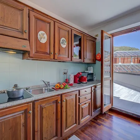 Daire Terrace Few Steps From - Happy *