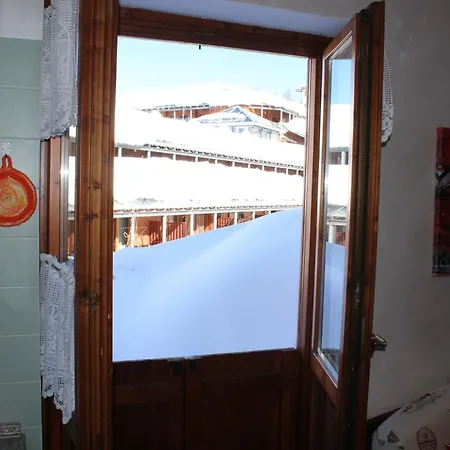 Daire Terrace Few Steps From - Happy